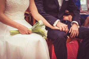 Versicherungen nach der Hochzeit prüfen